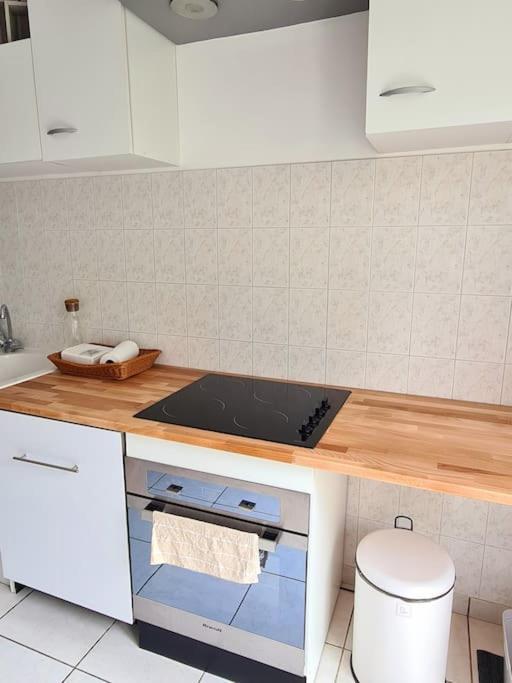 Gite De 70M² Avec Vue Sur Le Massif Du Pilat Clonas-sur-Vareze Exterior photo